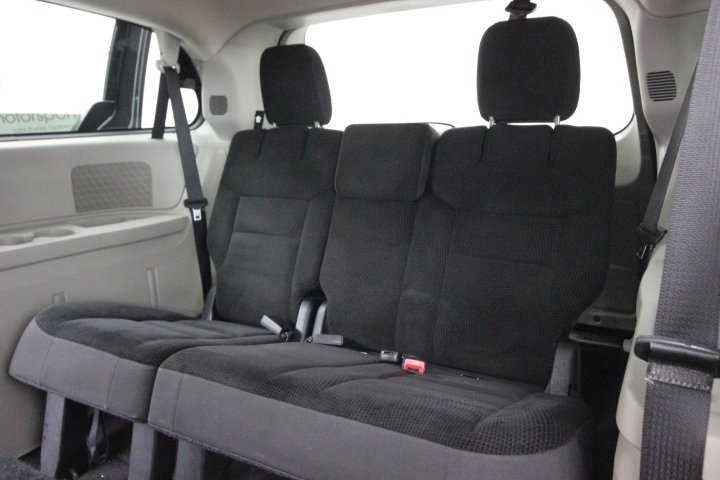 Used 2019 Dodge Grand Caravan SE w/ UConnect Hands-Free Group image 20