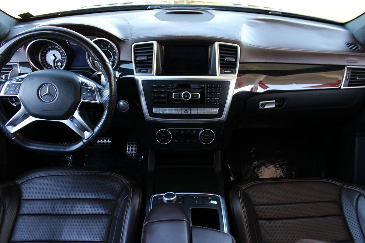 Used 2016 Mercedes-Benz GL 63 AMG 4MATIC image 11