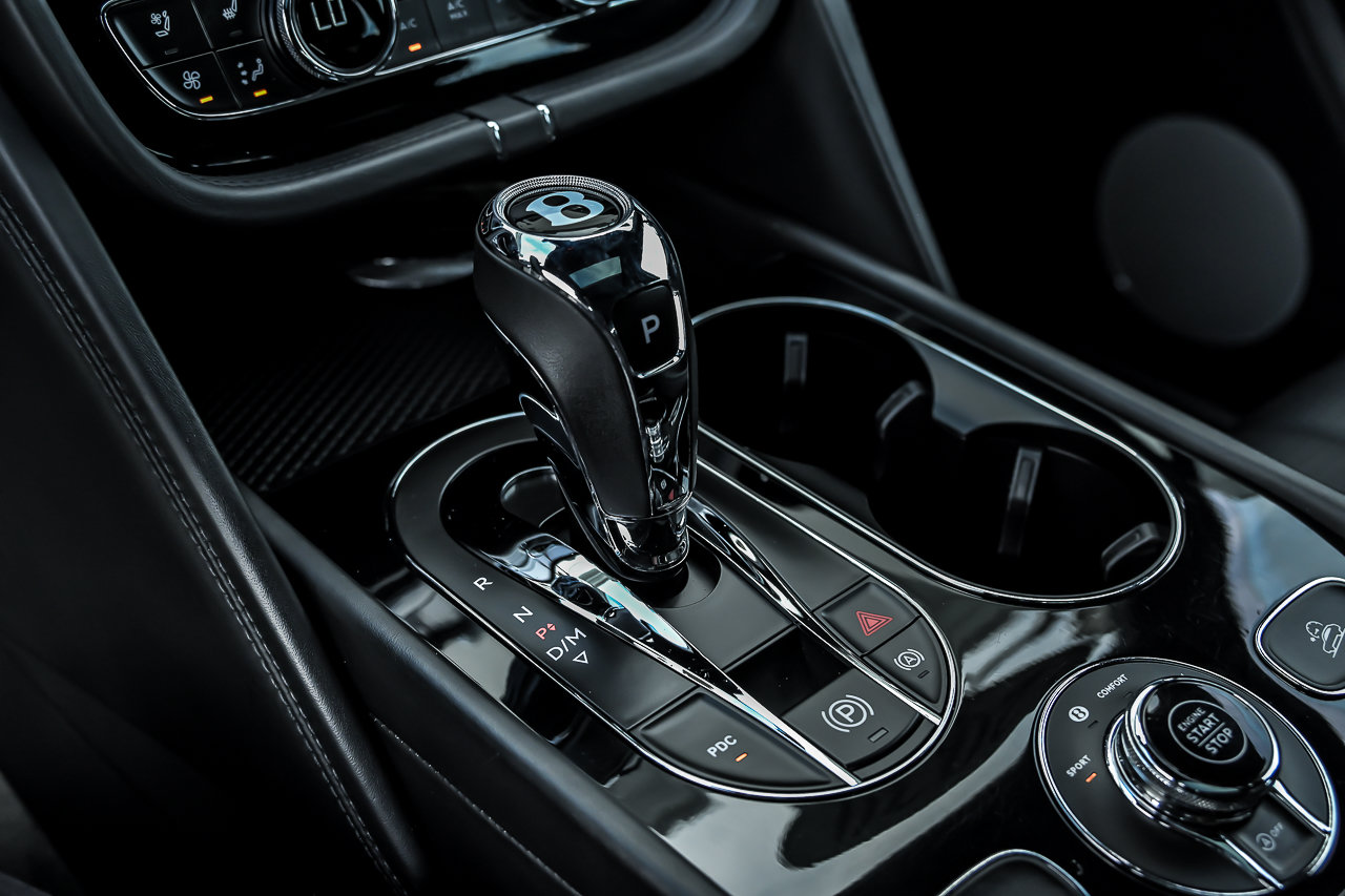 Used 2020 Bentley Bentayga AWD/4WD image 40