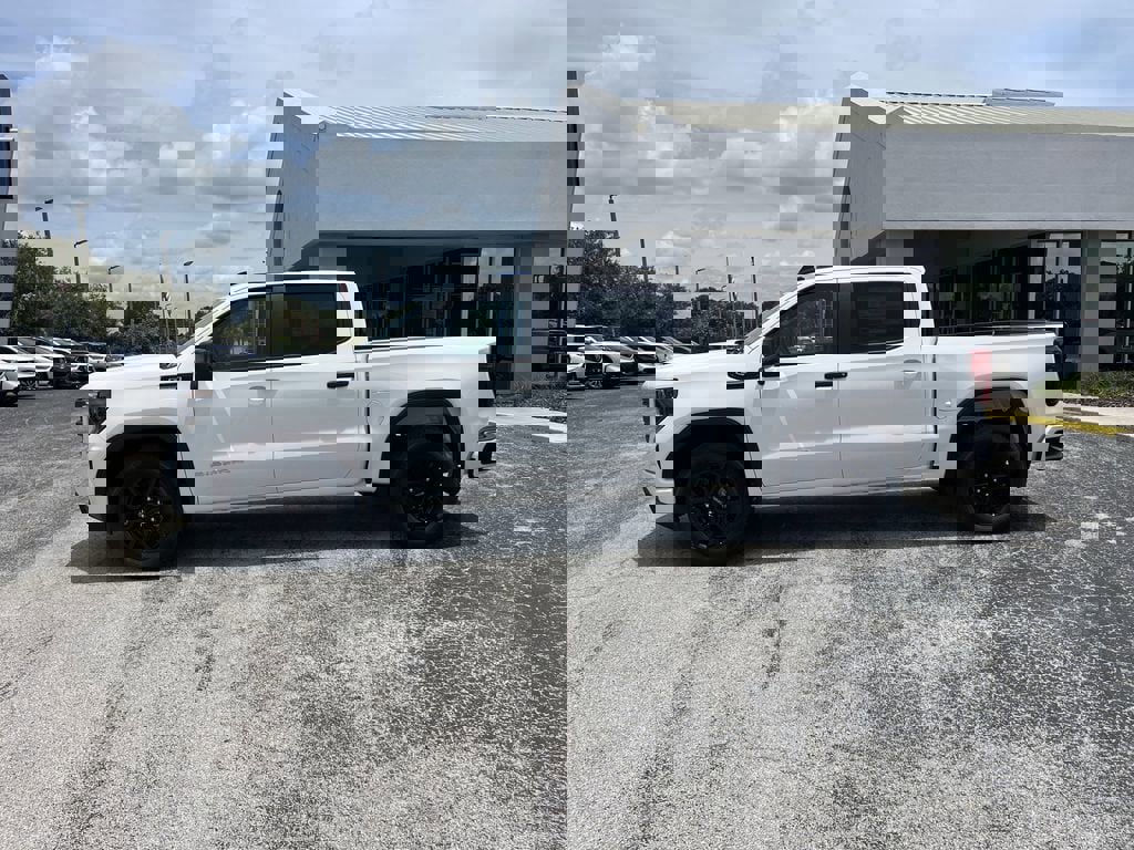 New 2025 GMC Sierra 1500 Pro w/ Graphite Edition image 8