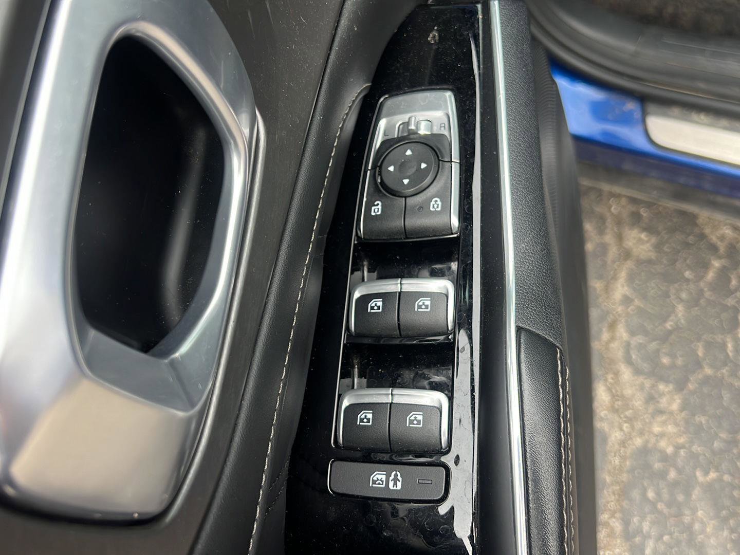 Used 2022 Kia Sorento SX image 21