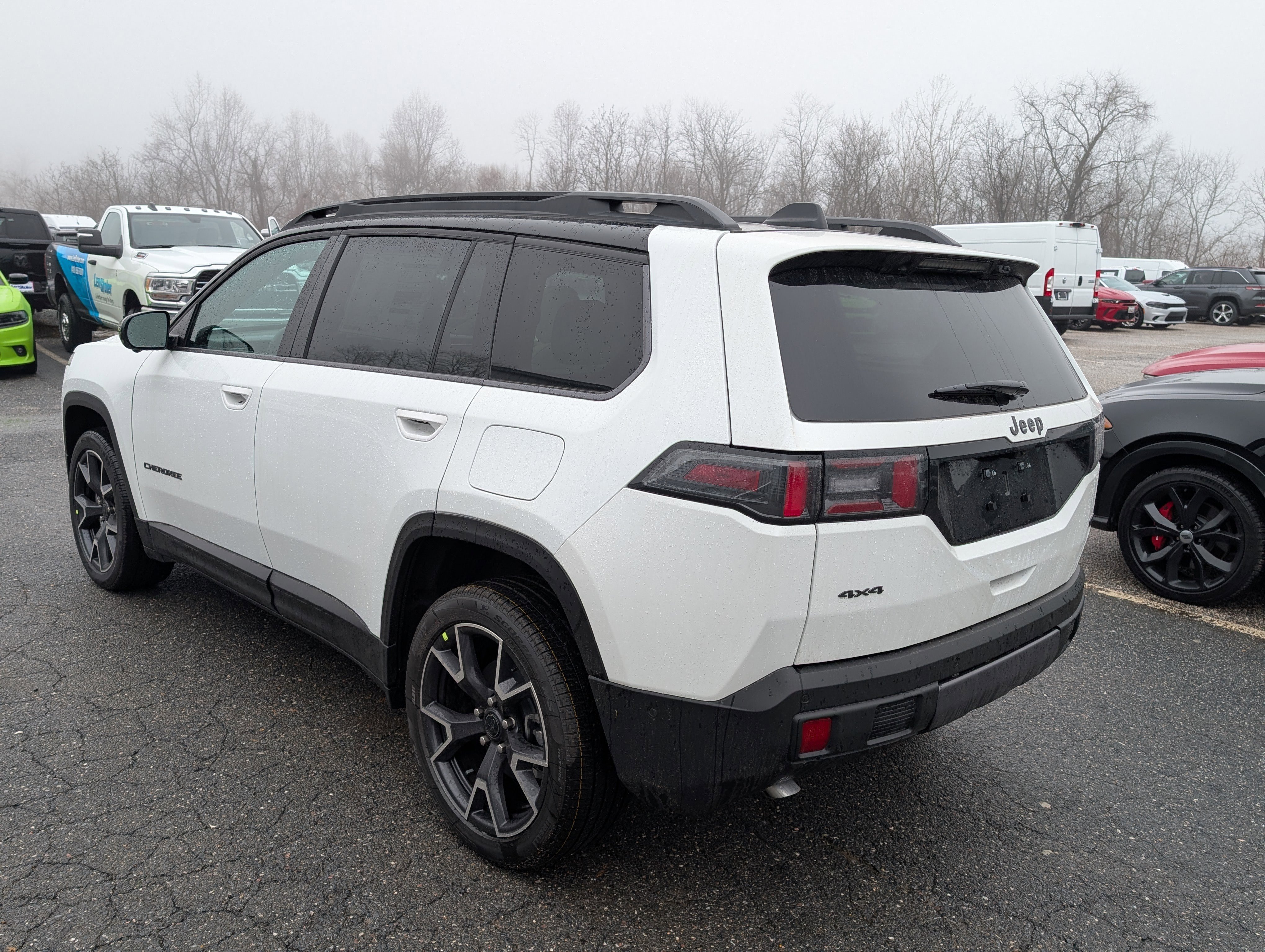 New 2026 Jeep Cherokee Overland image 2