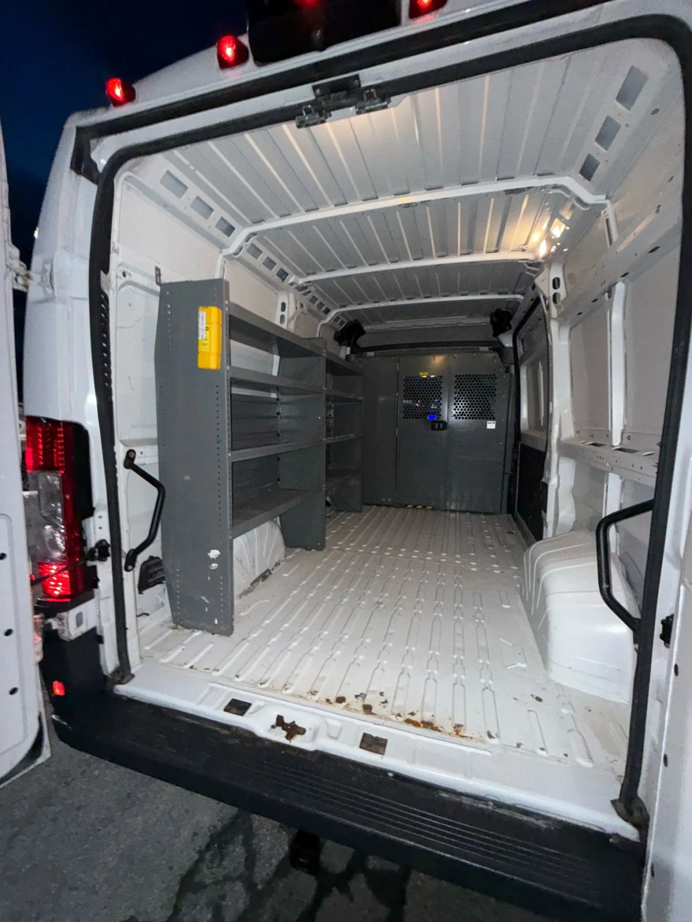 Used 2016 RAM ProMaster 1500 w/ Interior Convenience Group image 17