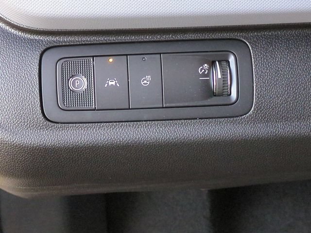 New 2027 Chevrolet Bolt LT w/ Comfort Package FWD image 21