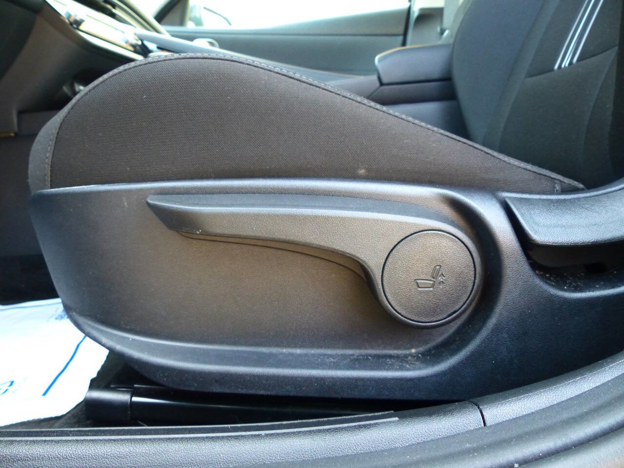 Used 2021 Hyundai Elantra SEL w/ Convenience Package image 25