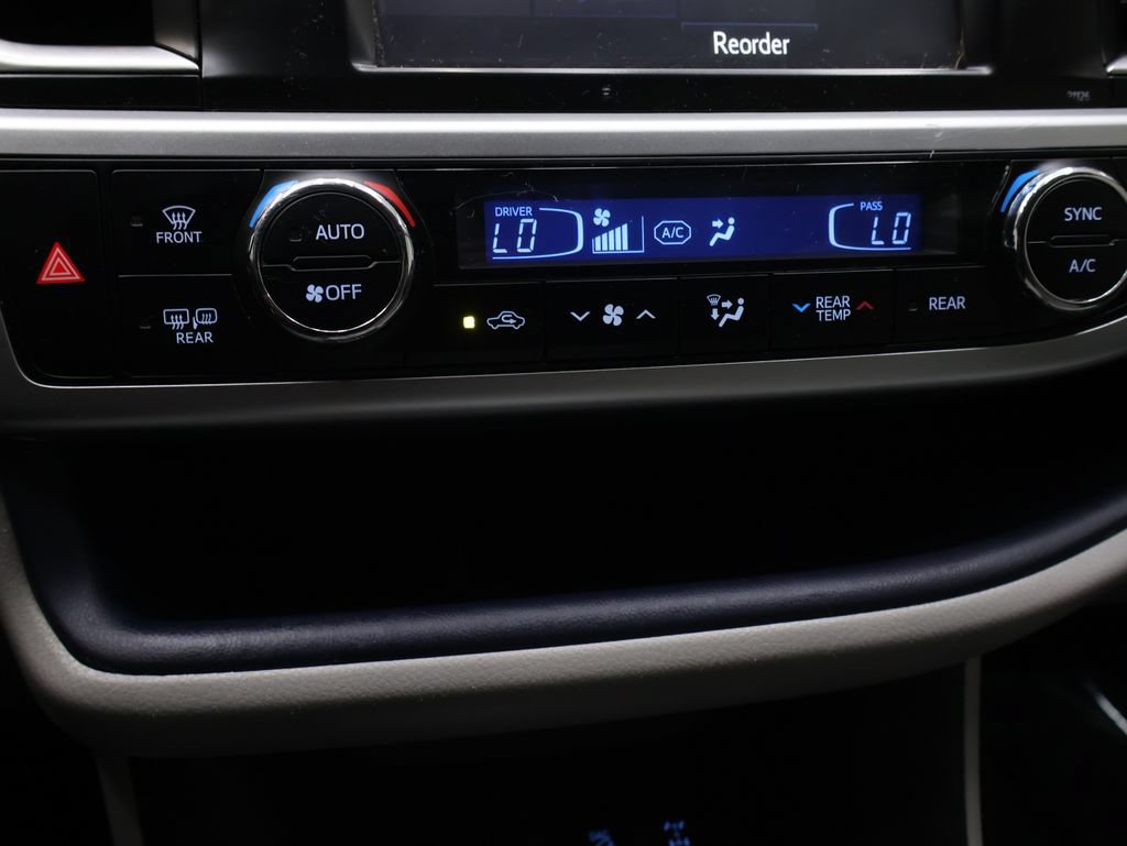 Used 2016 Toyota Highlander Plus AWD/4WD image 26