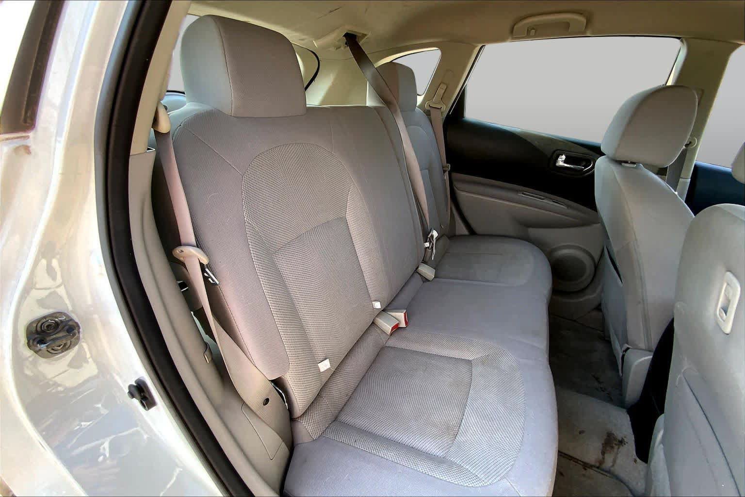 Used 2013 Nissan Rogue S FWD image 18