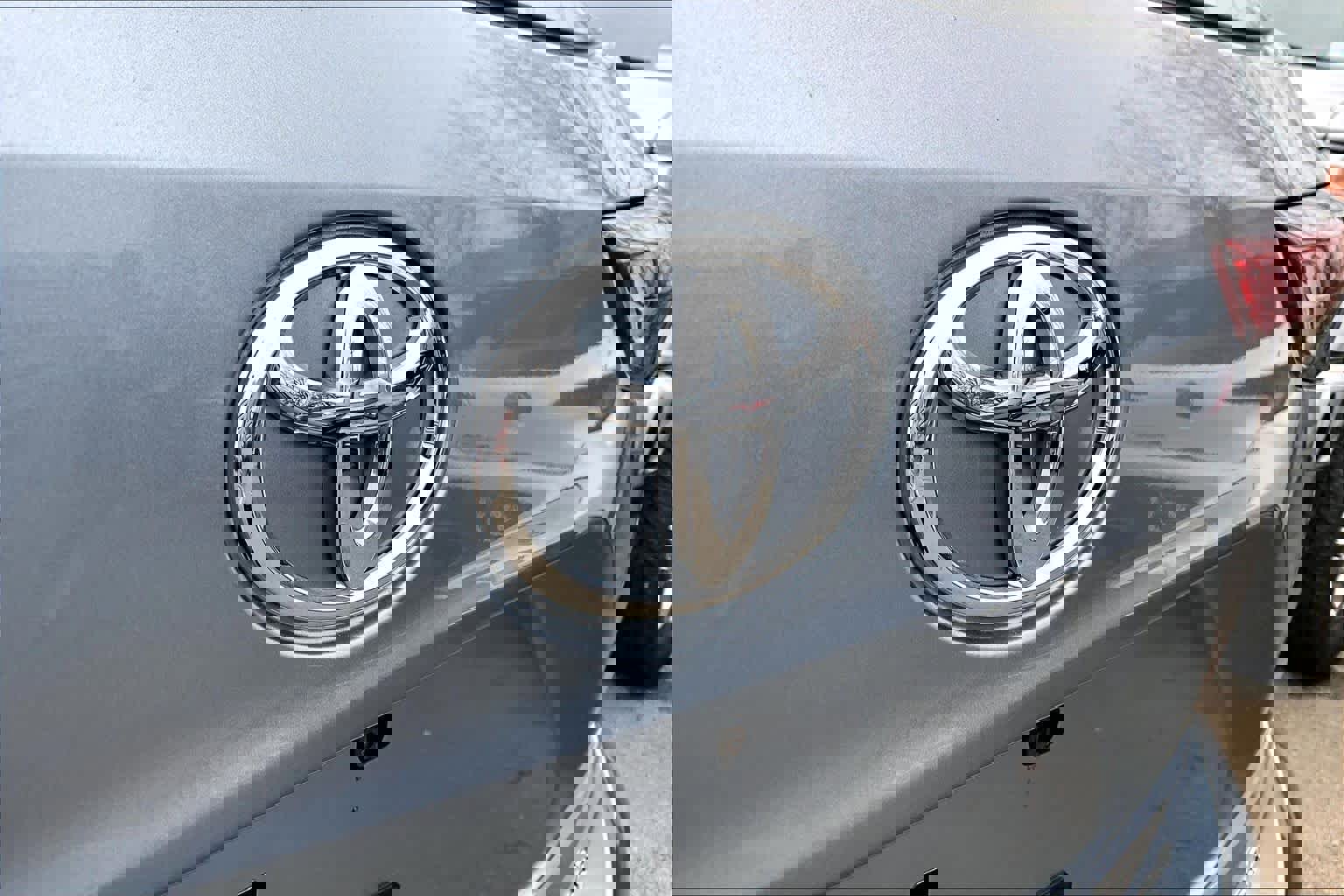 Used 2023 Toyota Highlander Limited image 30