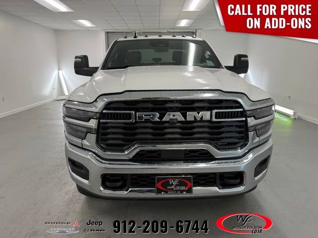 New 2026 RAM 3500 Tradesman w/ Chrome Appearance Group A AWD/4WD video 2