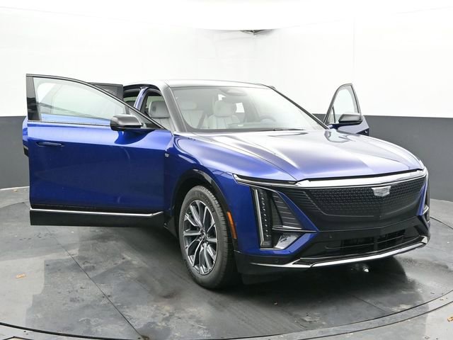 New 2025 Cadillac Lyriq Sport image 49
