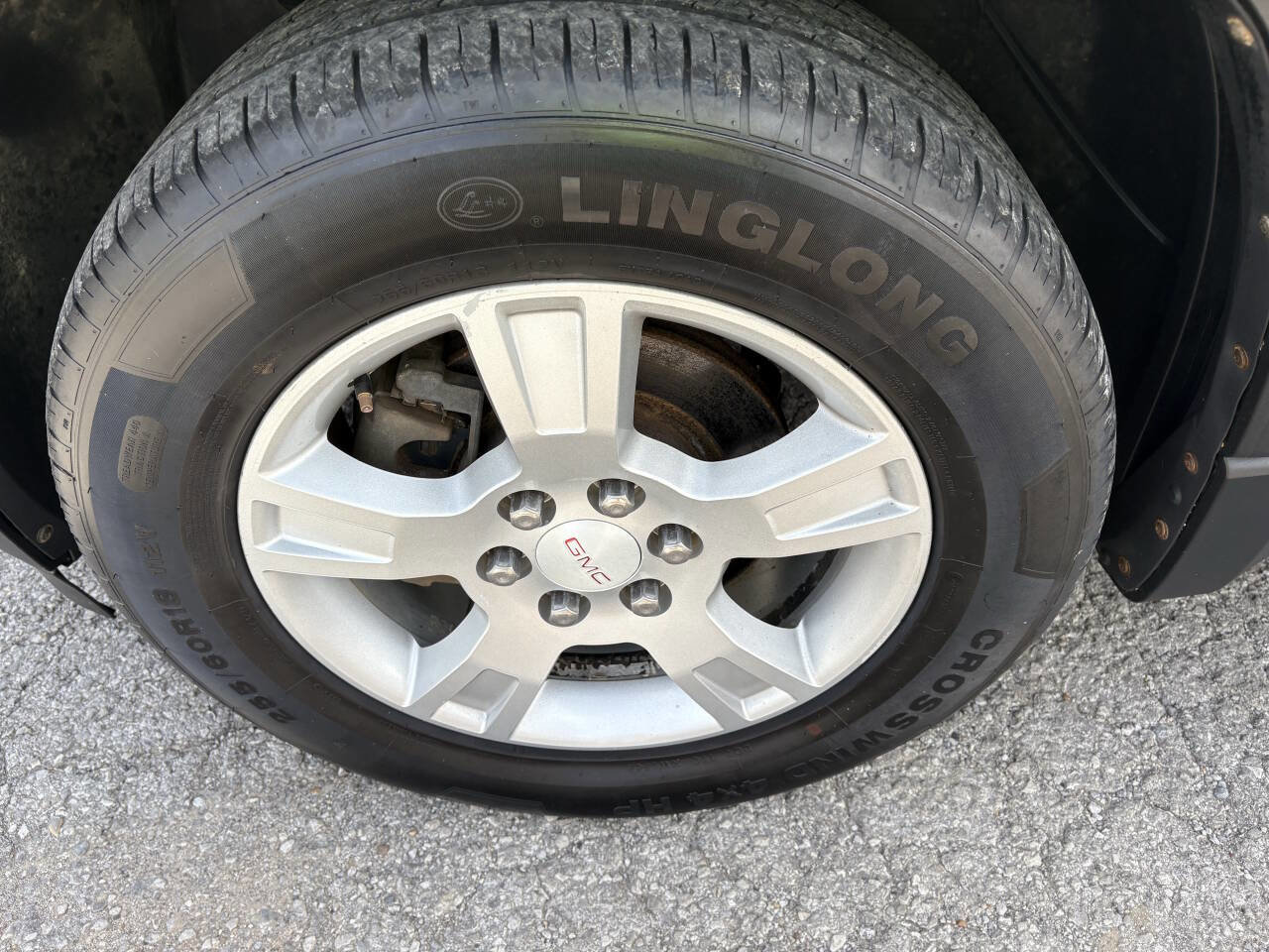 Used 2010 GMC Acadia SLE image 11