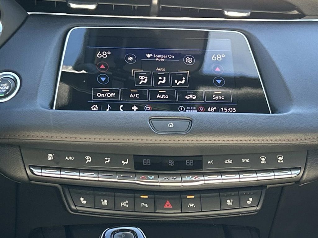 Used 2023 Cadillac XT4 Sport AWD/4WD image 27