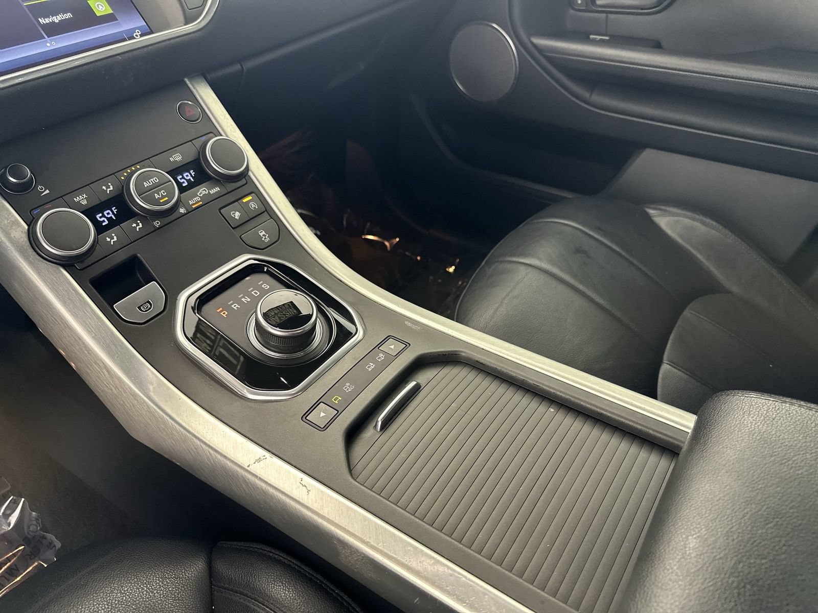 Used 2017 Land Rover Range Rover Evoque SE AWD/4WD image 21