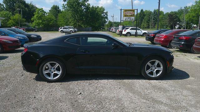 Used 2017 Chevrolet Camaro LT RWD image 3