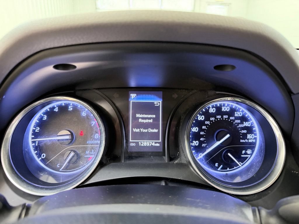 Used 2020 Toyota Camry LE FWD image 38