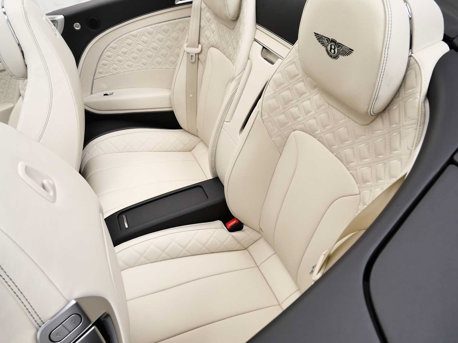 Used 2022 Bentley Continental GT AWD/4WD image 21