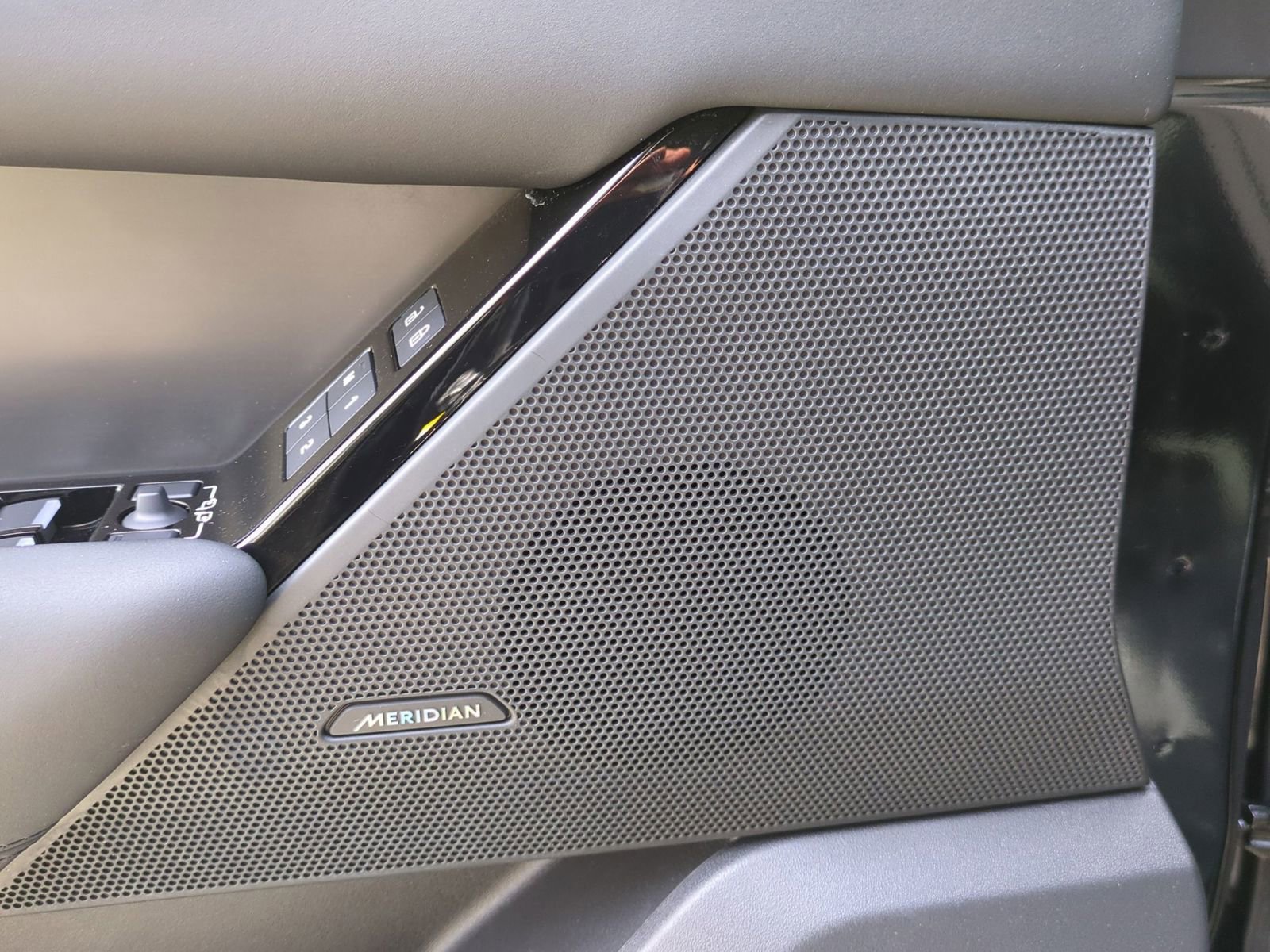 Used 2026 Land Rover Range Rover Velar S AWD/4WD image 13