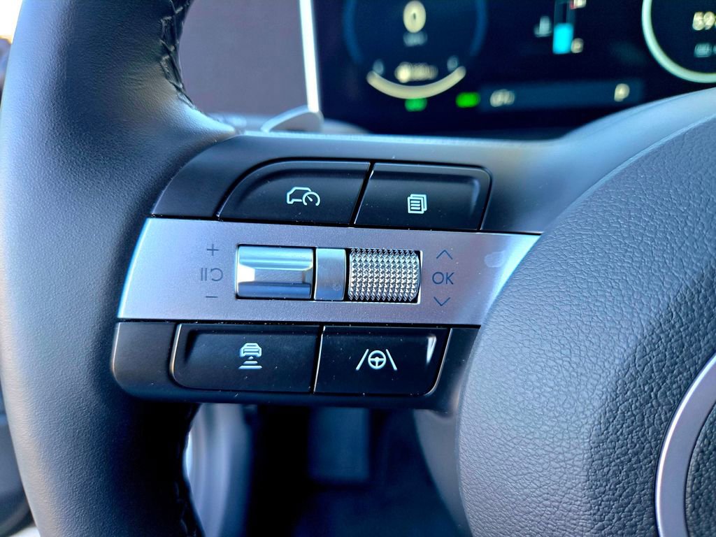 Certified 2025 Hyundai Sonata Limited image 13