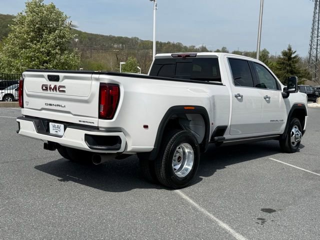 Used 2022 GMC Sierra 3500 Denali w/ Technology Package AWD/4WD image 18