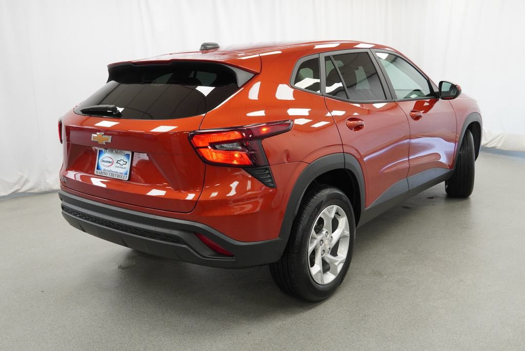 Certified 2024 Chevrolet Trax LS w/ LS Convenience Package FWD image 4