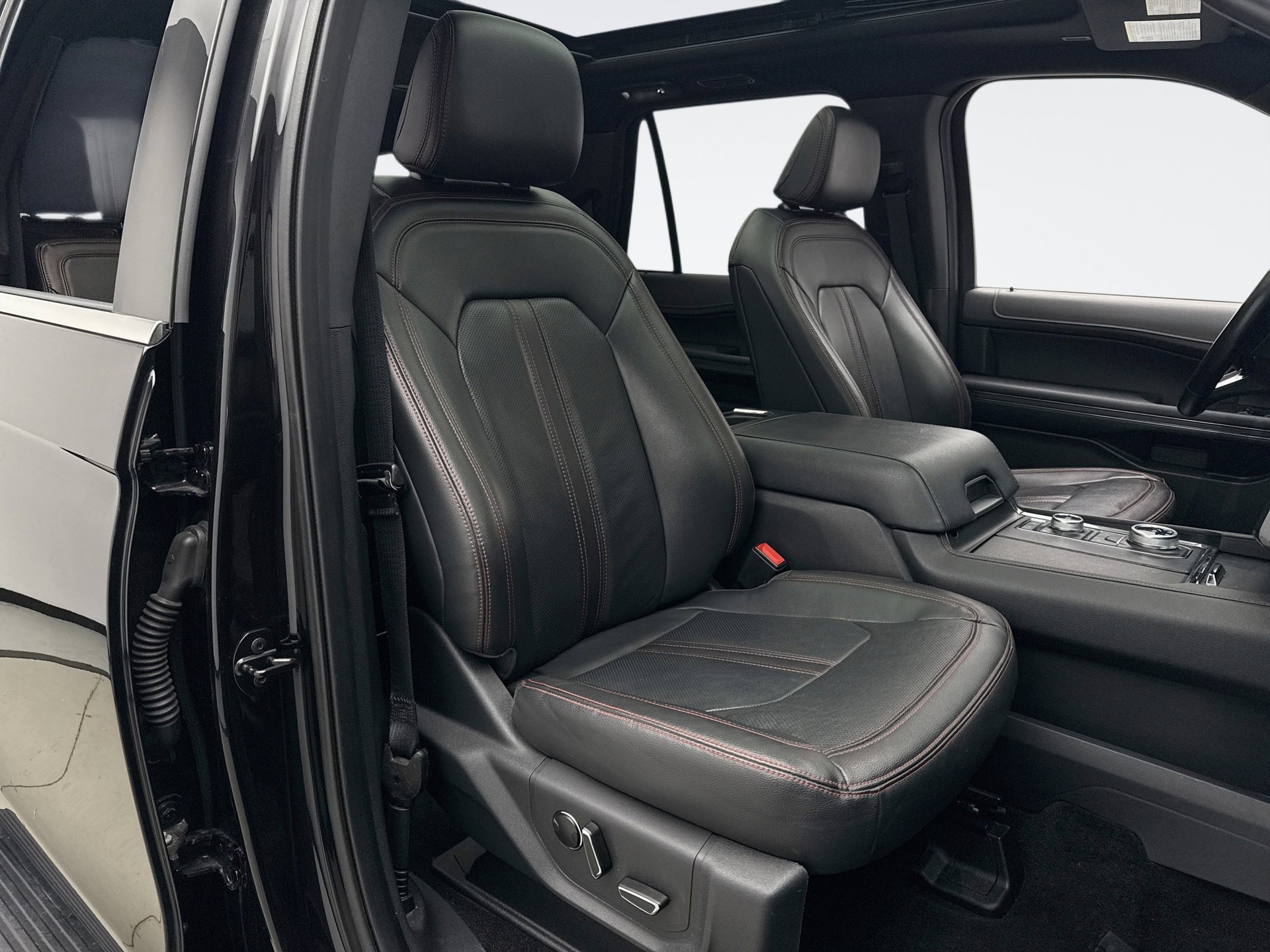 Used 2022 Ford Expedition Max Limited image 17