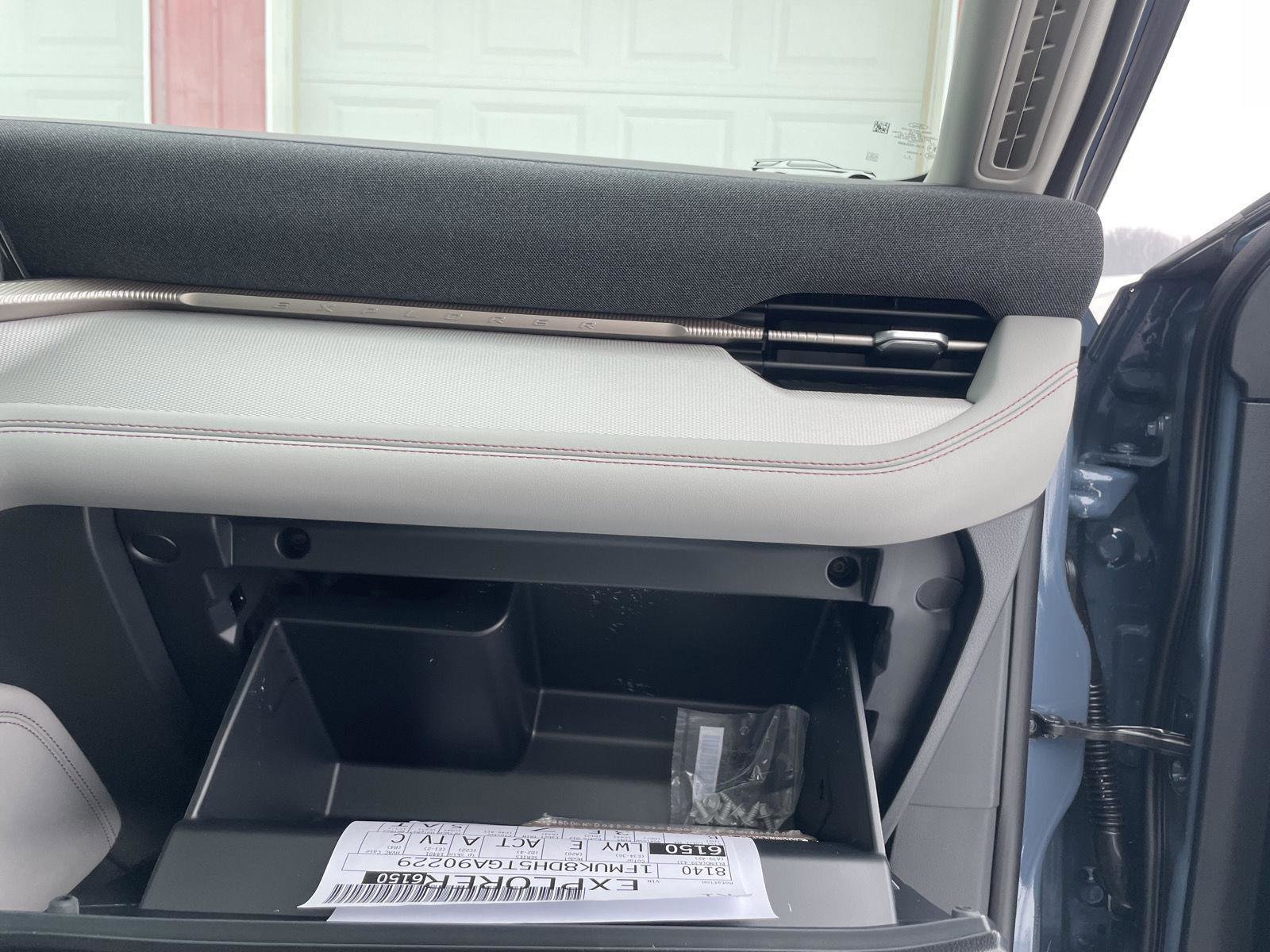 New 2026 Ford Explorer Active w/ Active Comfort Package image 34