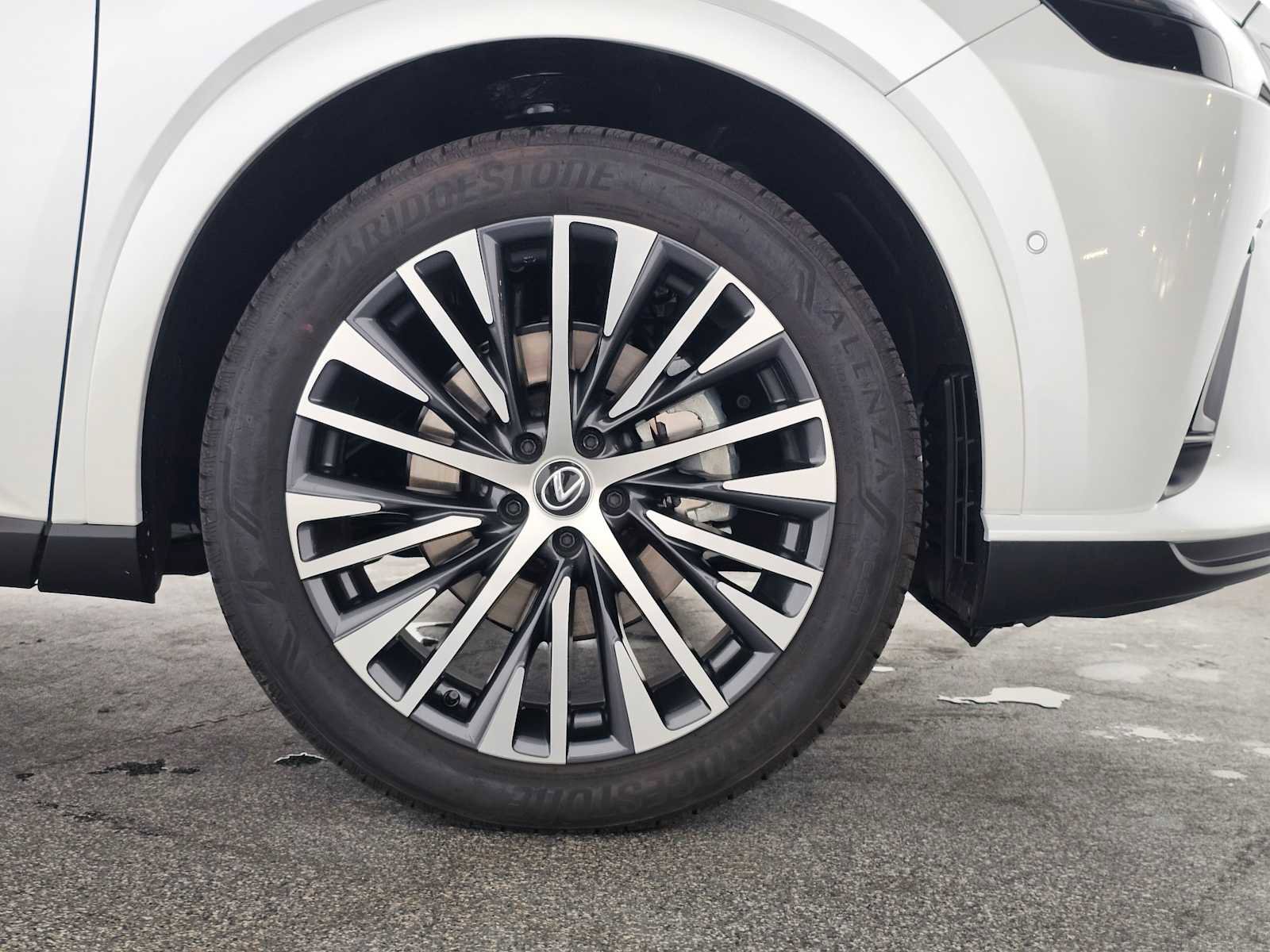 Certified 2025 Lexus RX 350 Premium Plus image 9