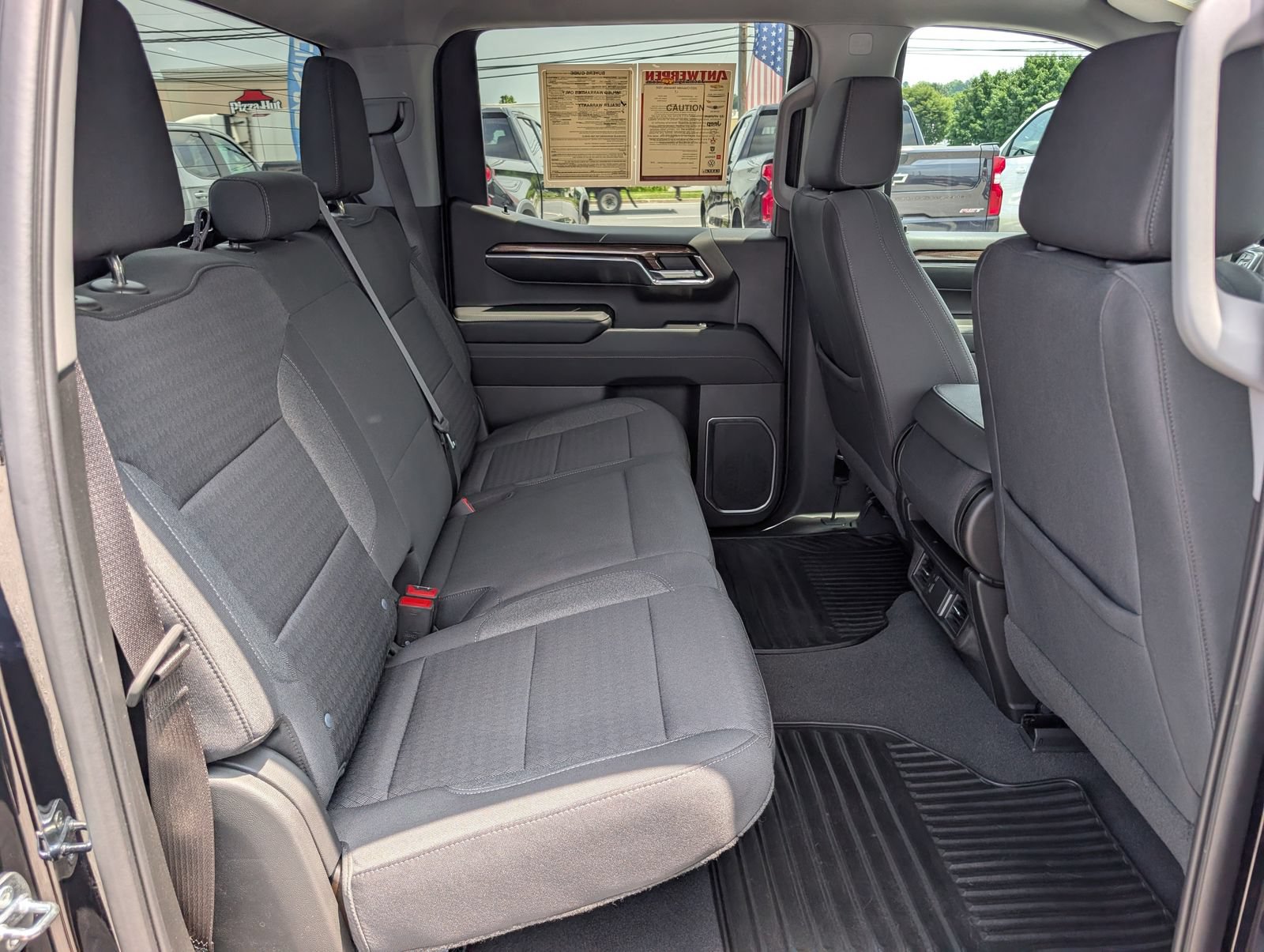 Used 2023 Chevrolet Silverado 1500 LT AWD/4WD image 13