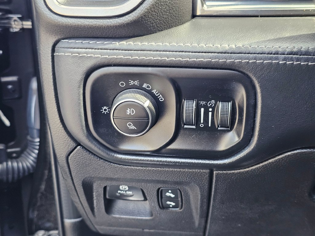 Used 2019 RAM 1500 Limited AWD/4WD image 33