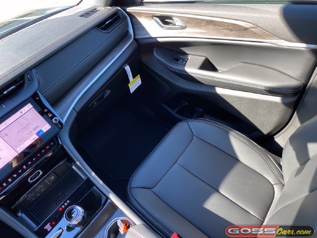 New 2027 Jeep Grand Cherokee Limited w/ Limited Altitude Package AWD/4WD image 17