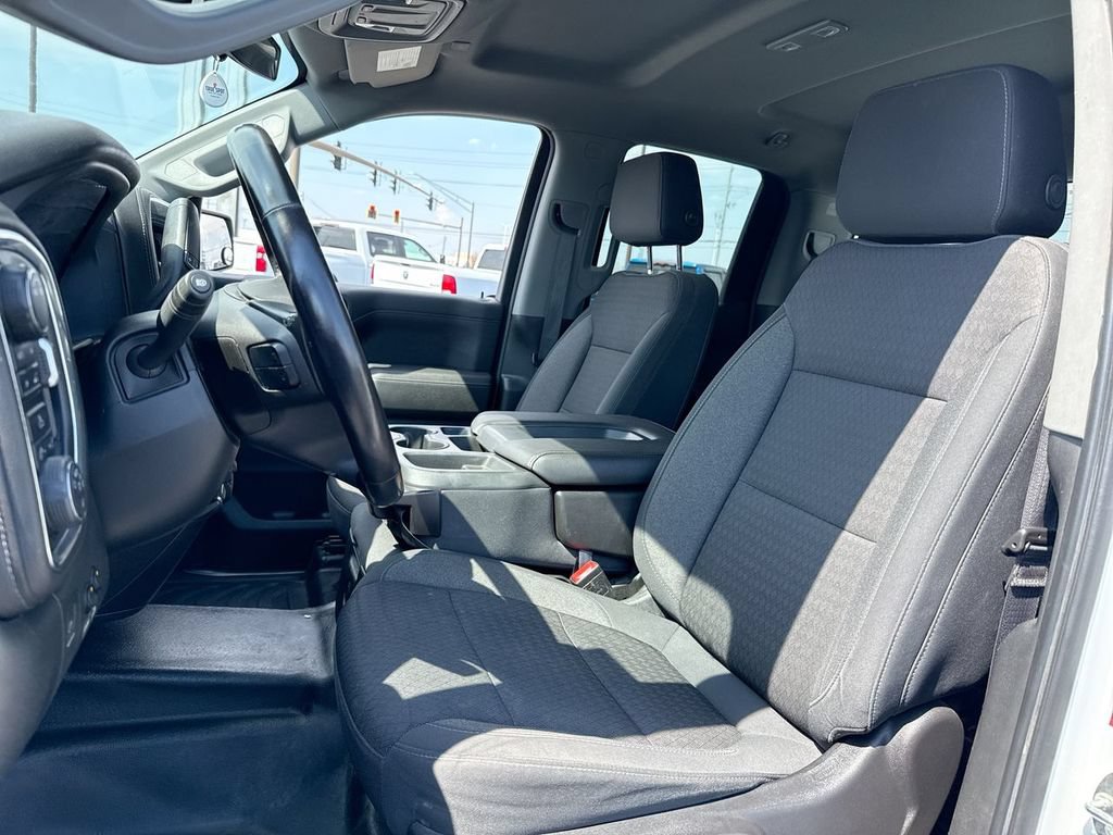 Used 2020 Chevrolet Silverado 1500 LT w/ Convenience Package AWD/4WD image 11