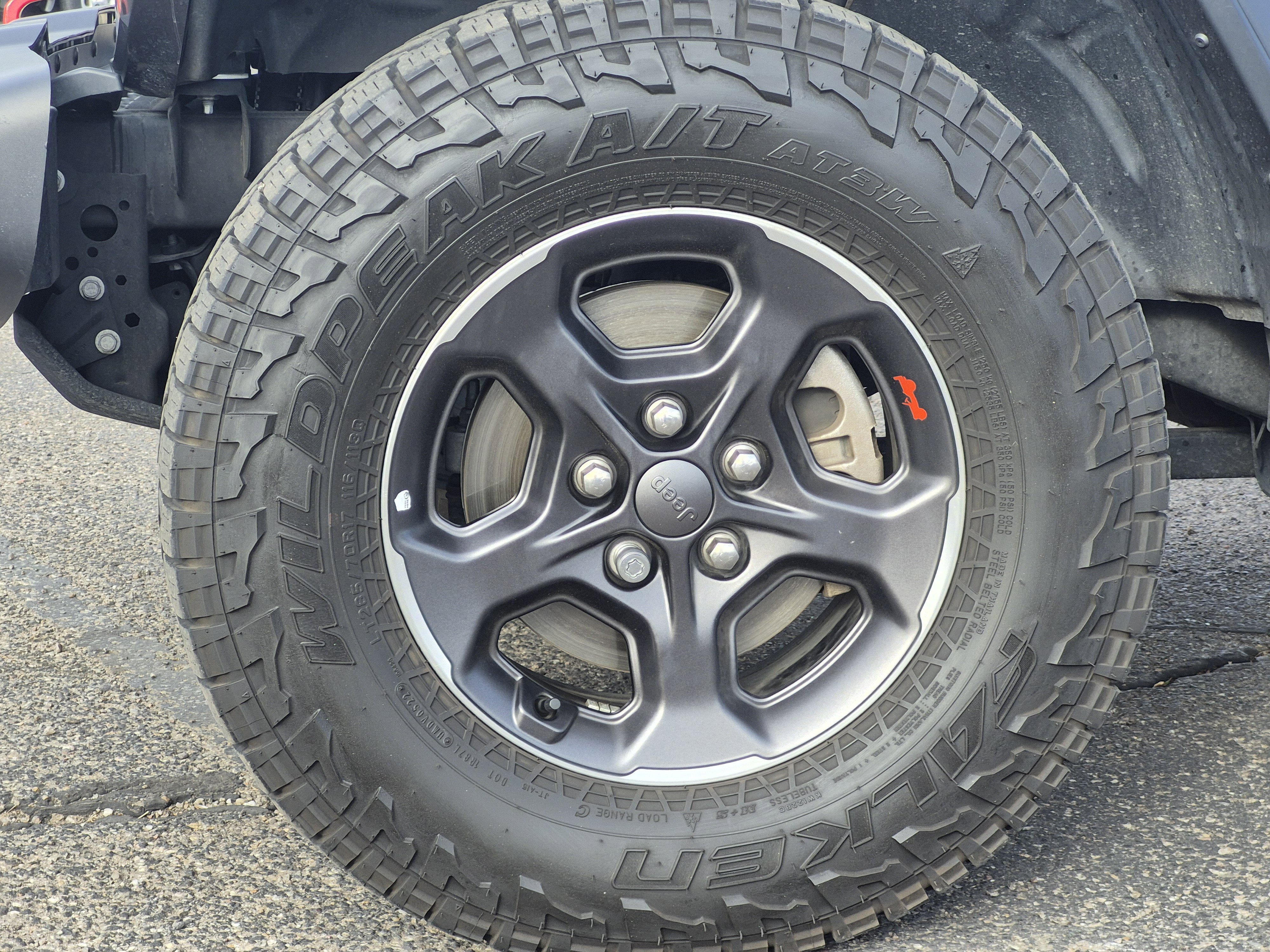 Used 2022 Jeep Gladiator Rubicon w/ Cold Weather Group AWD/4WD image 11