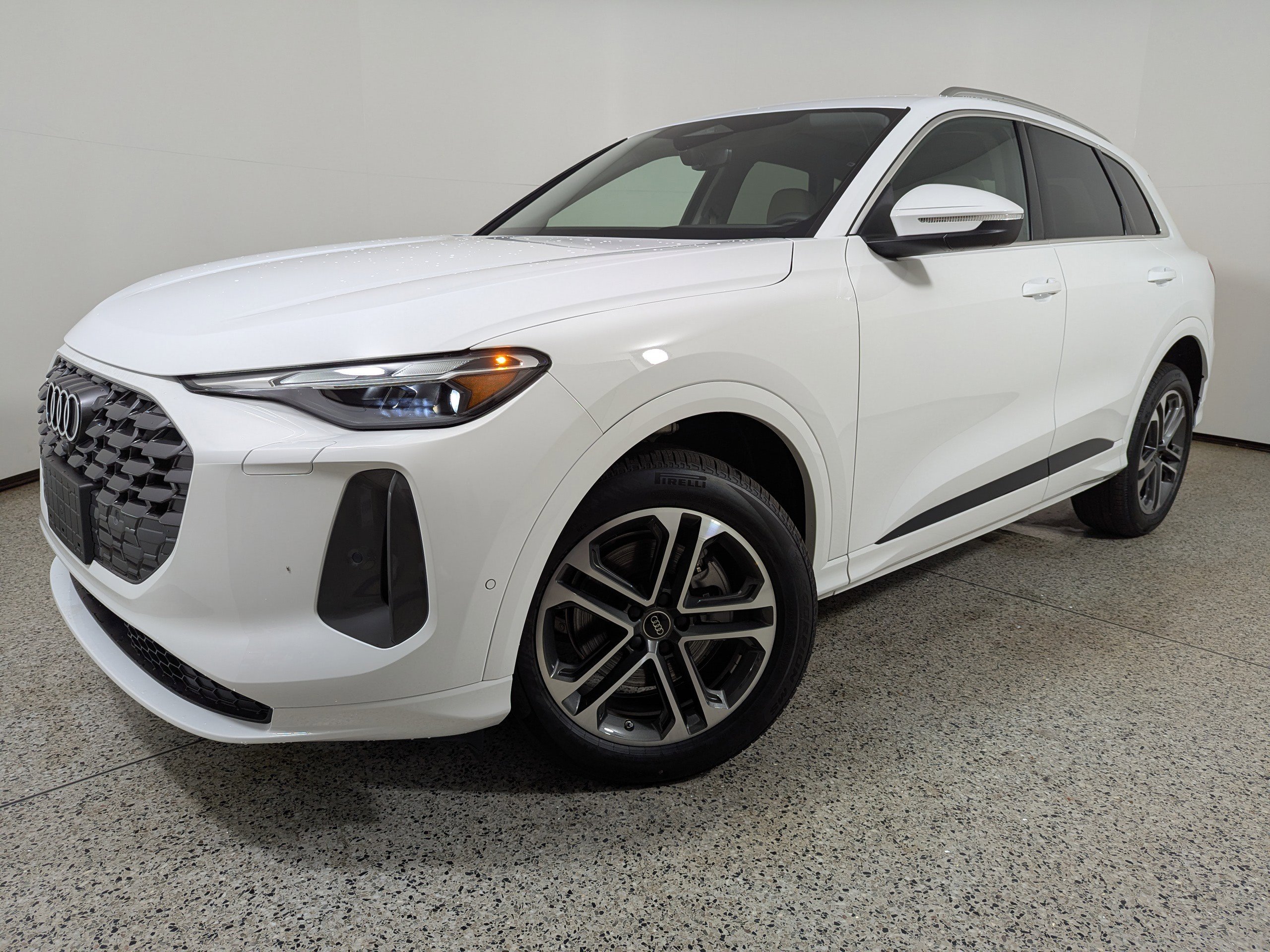 New 2025 Audi Q5 Premium image 18