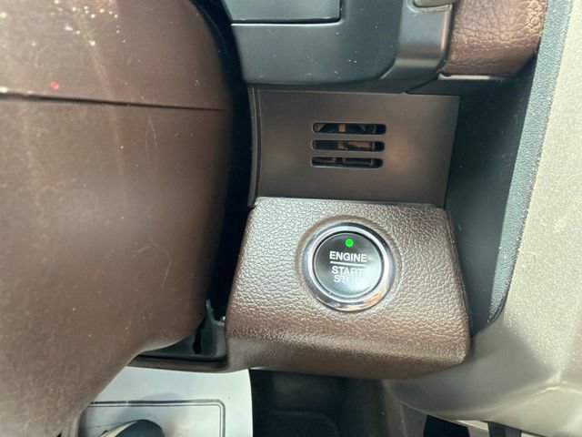 Used 2015 Ford F150 King Ranch w/ Equipment Group 601A Luxury AWD/4WD image 26