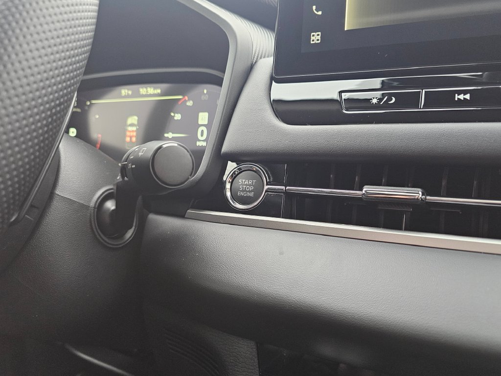 New 2026 Mitsubishi Outlander SE AWD/4WD image 24