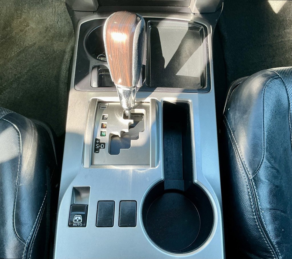 Used 2015 Toyota 4Runner Limited image 34