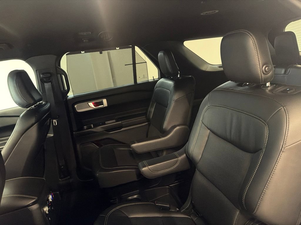Certified 2020 Ford Explorer Limited w/ Hybrid Equipment Group 310A AWD/4WD image 59