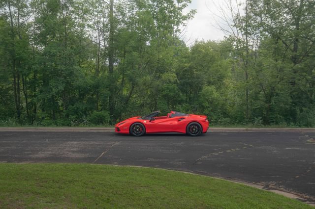 Used 2018 Ferrari 488 Spider RWD image 38