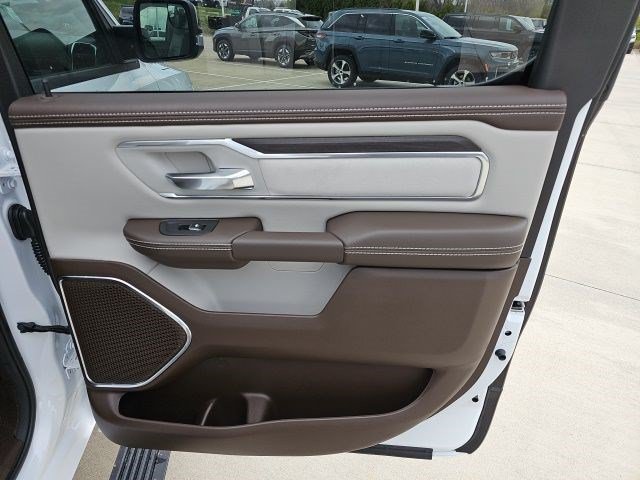 New 2026 RAM 1500 Laramie w/ Laramie Preferred Package AWD/4WD image 18