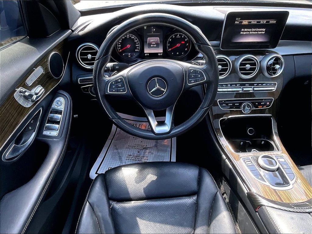 Used 2018 Mercedes-Benz C 300 4MATIC Sedan image 5