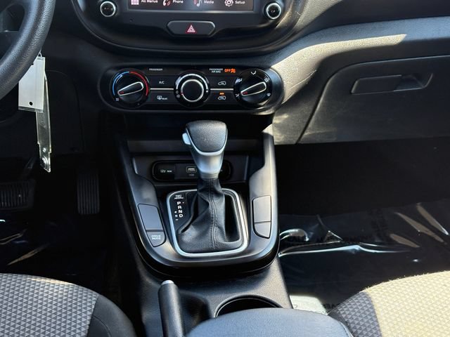 Used 2024 Kia Soul LX w/ Option Group 015 FWD image 17