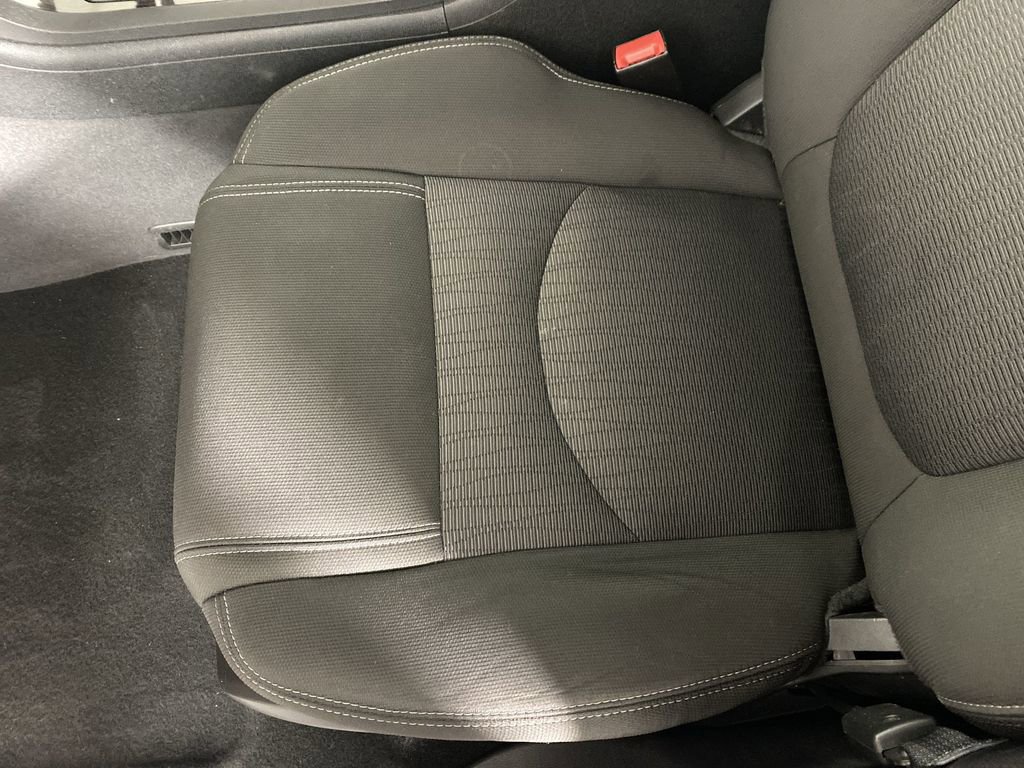 Used 2016 Chevrolet Traverse LT w/ Traveler's Package image 22