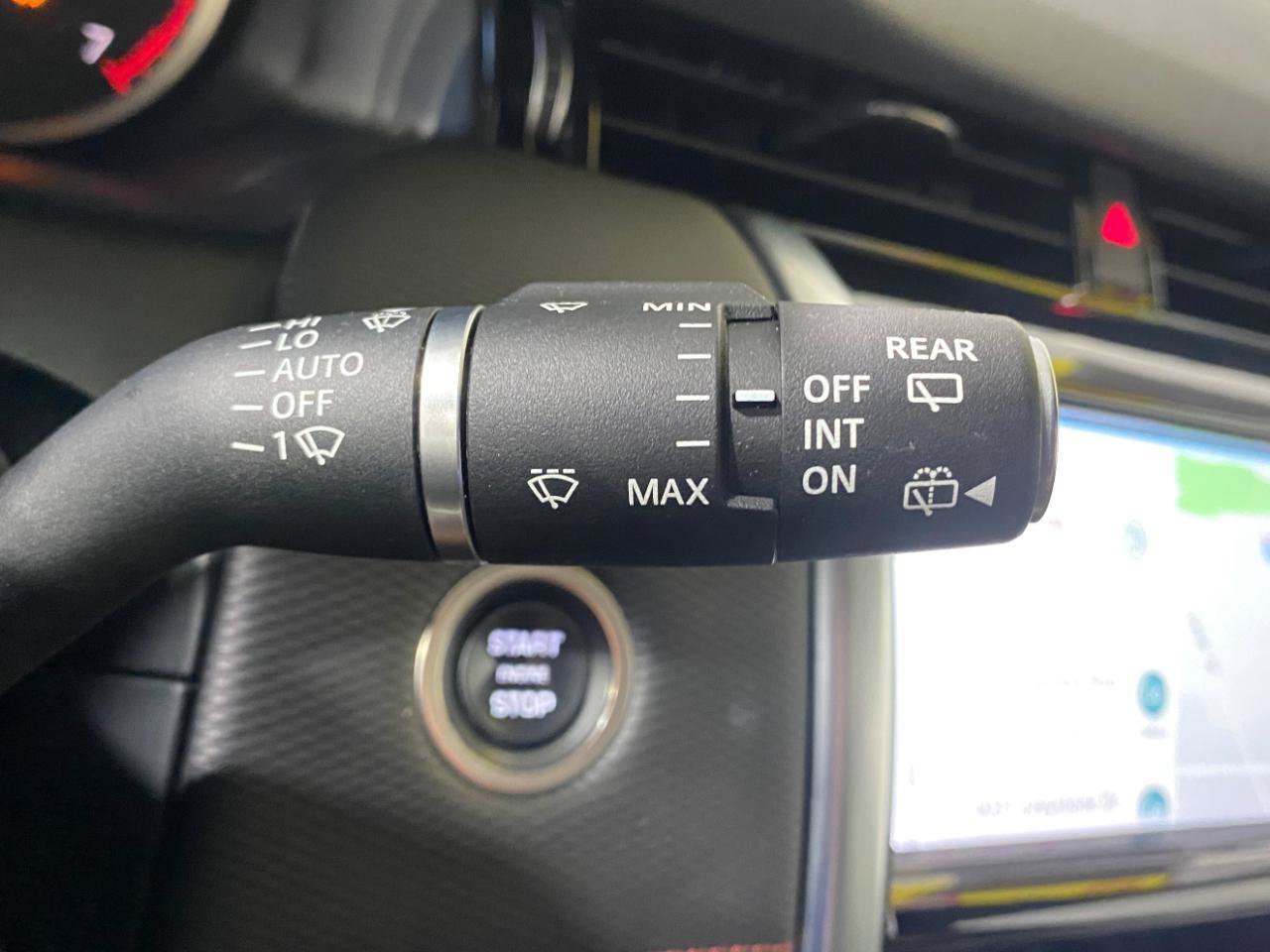 Used 2023 Land Rover Discovery Sport SE R-Dynamic AWD/4WD image 27
