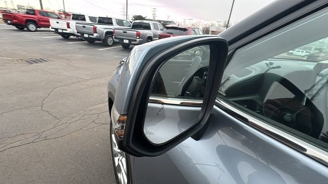 Used 2023 Toyota Highlander Limited image 42