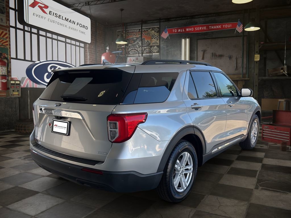 Used 2020 Ford Explorer XLT image 6