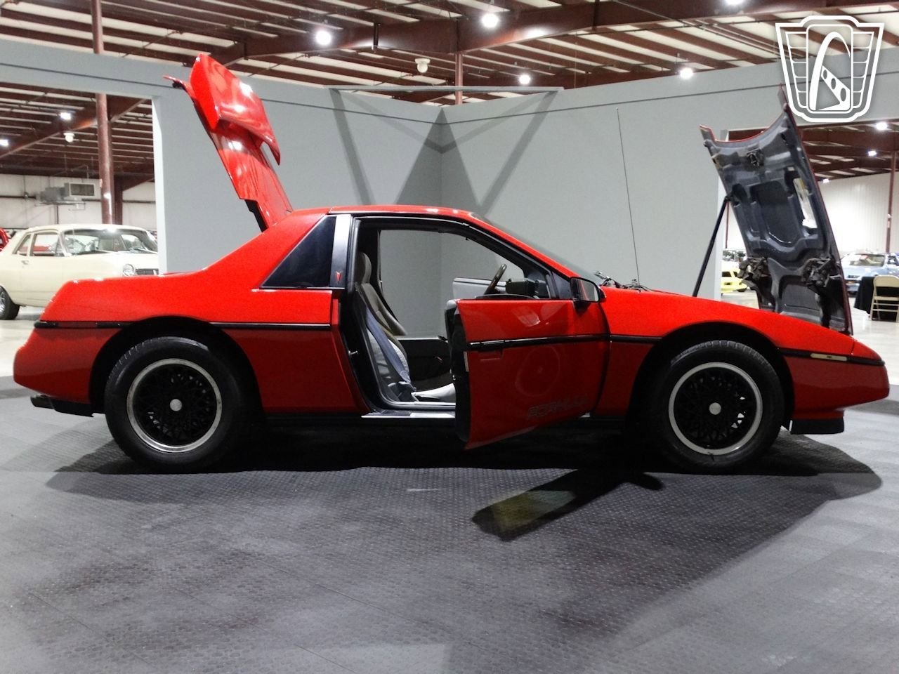 Used 1988 Pontiac Fiero image 36