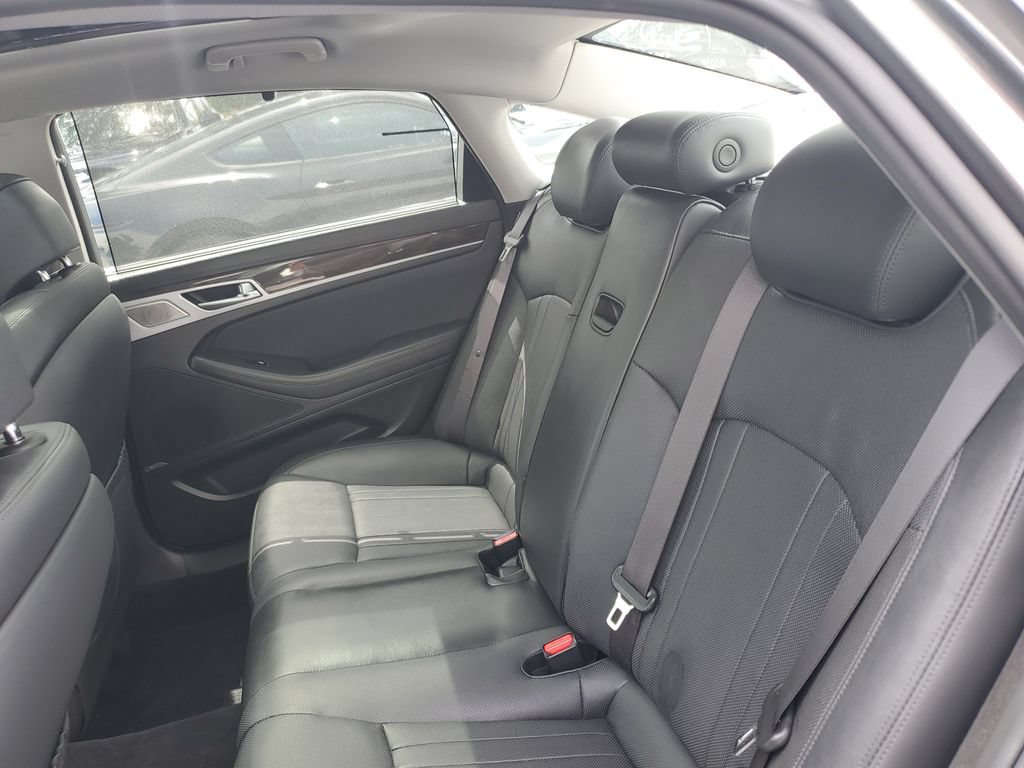Used 2018 Genesis G80 3.8 w/ Option Group 02 RWD image 12