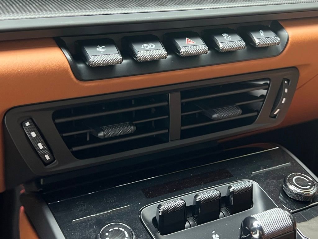 Used 2025 Porsche 911 Carrera 4 GTS image 12