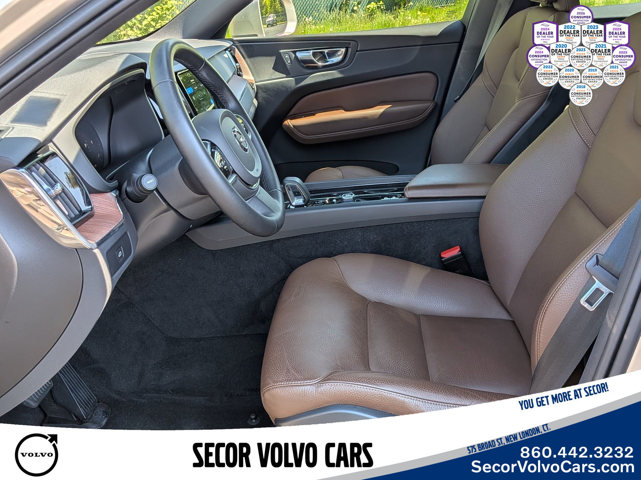 Certified 2023 Volvo XC60 B5 Plus w/ Climate Package AWD/4WD image 13