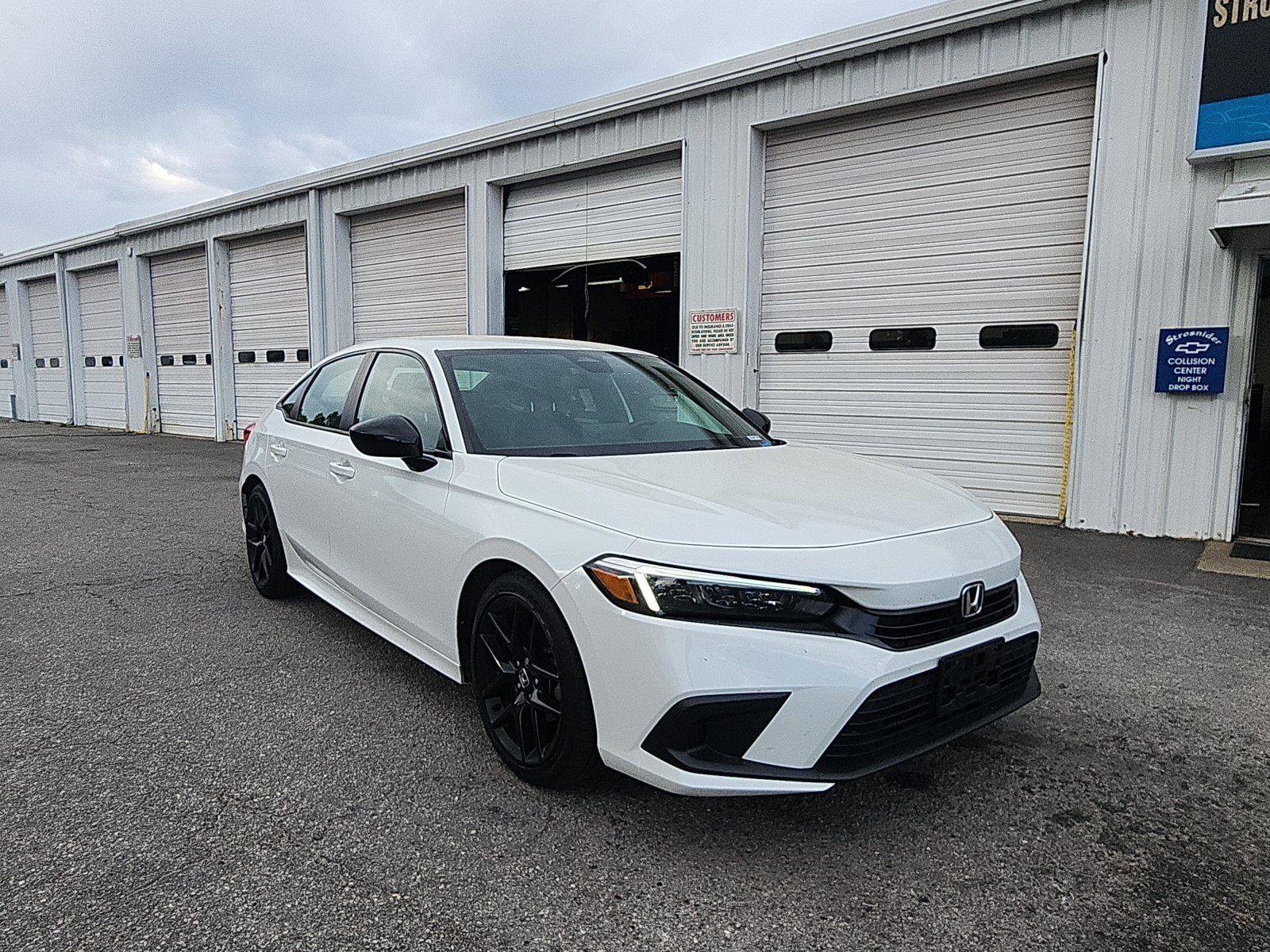 Used 2023 Honda Civic Sport image 7